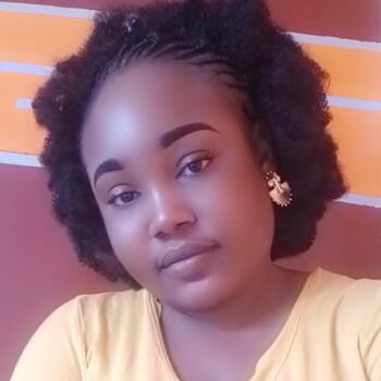 Babysitter in Abidjan: Fatim angele