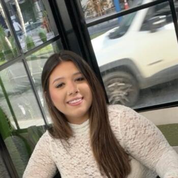 Babysitter in Viseu: Julia