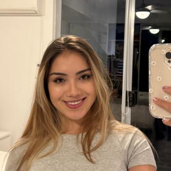 Babysitter in Sydney: Sara