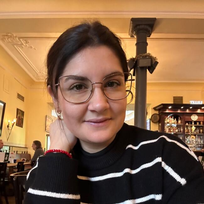 Babysitter in Budapest: Fran
