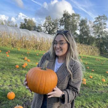 Babysitter in Staines-upon-Thames: Phoebe