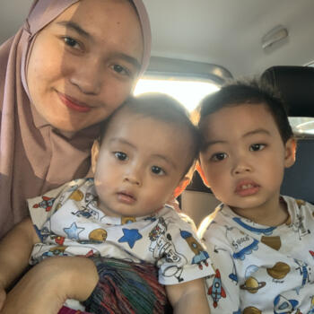 Babysitter in Singapore: Farah
