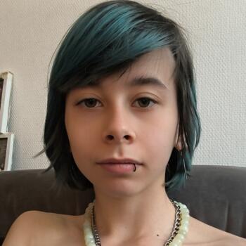 Babysitter Ugine: Shanna