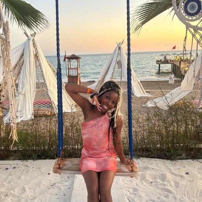 Babysitter in Croydon: Kiyanna-Reese
