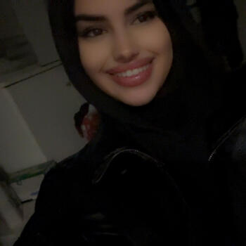 Babysitter in La Louvière: Kenza