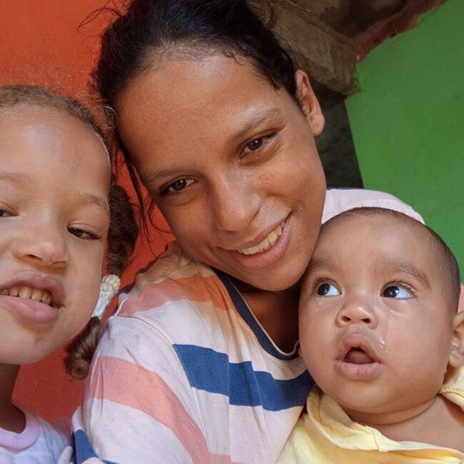 Emprego de babá em Cariacica: Leticia