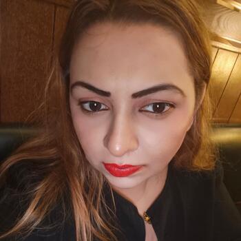 Babysitting job in Mumbai: babysitting job Krishma