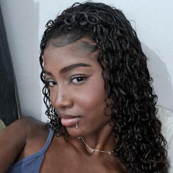 Babysitter Cabo Frio: Luany