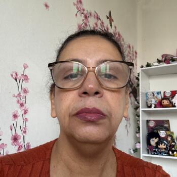 Babysitter Montreuil: Nassima