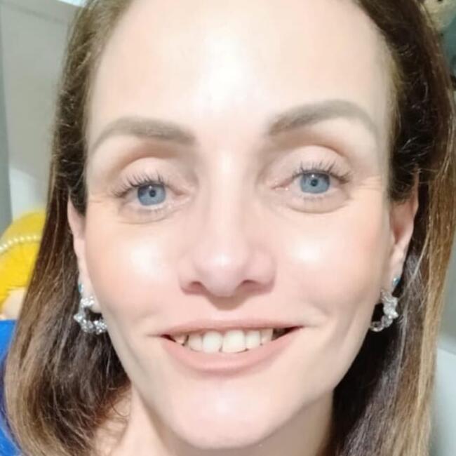 Babysitter in São Paulo: Simone