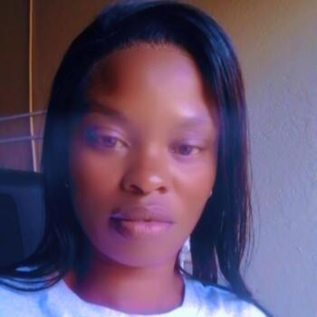 Babysitter in Vosloorus: Nokubonga