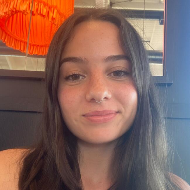 Babysitter in Olivella: Naia