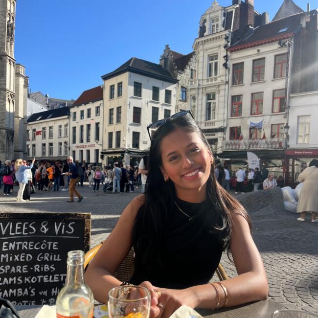 Babysitter στην περιοχή Αμβέρσα: Rianni