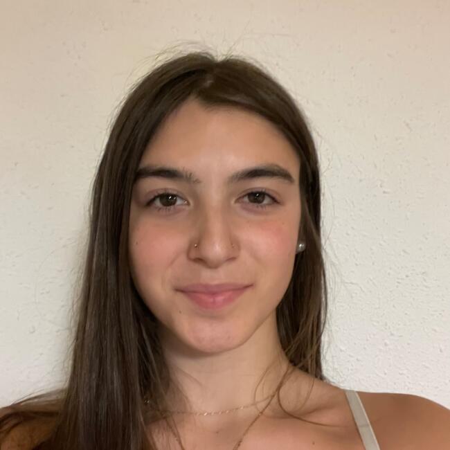 Babysitter in Bilbao: Mireia