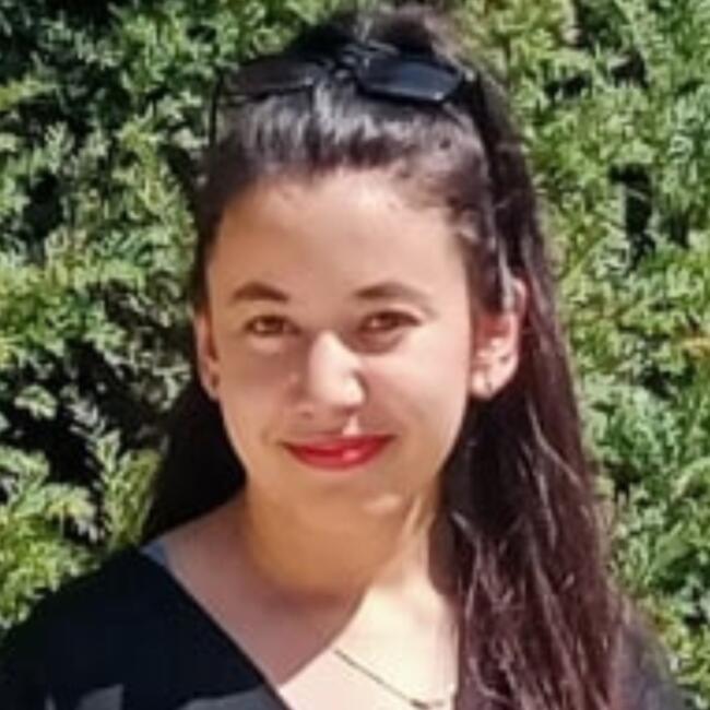 Babysitter in Arras: Kenza