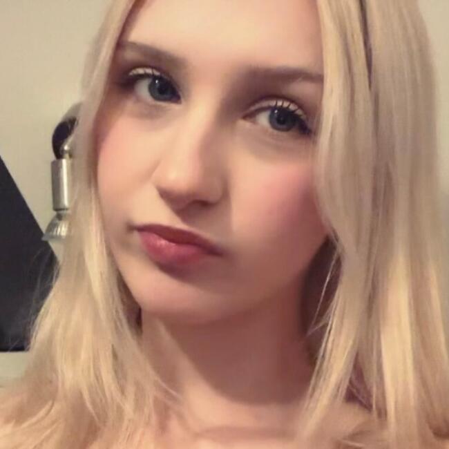 Babysitter in Lille: Celyane