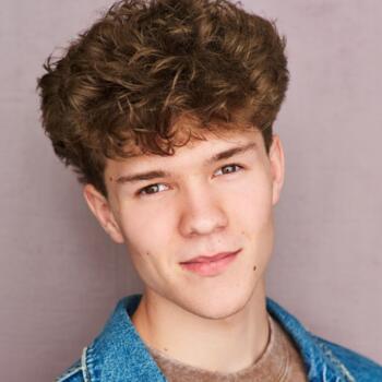 Babysitter in Fairfax: Nathan