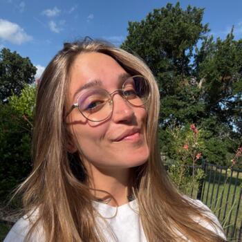 Babysitter in London: Leah
