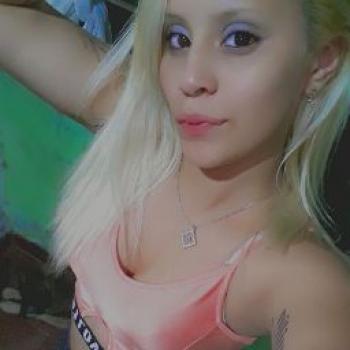 Niñera Grand Bourg: Ayelen