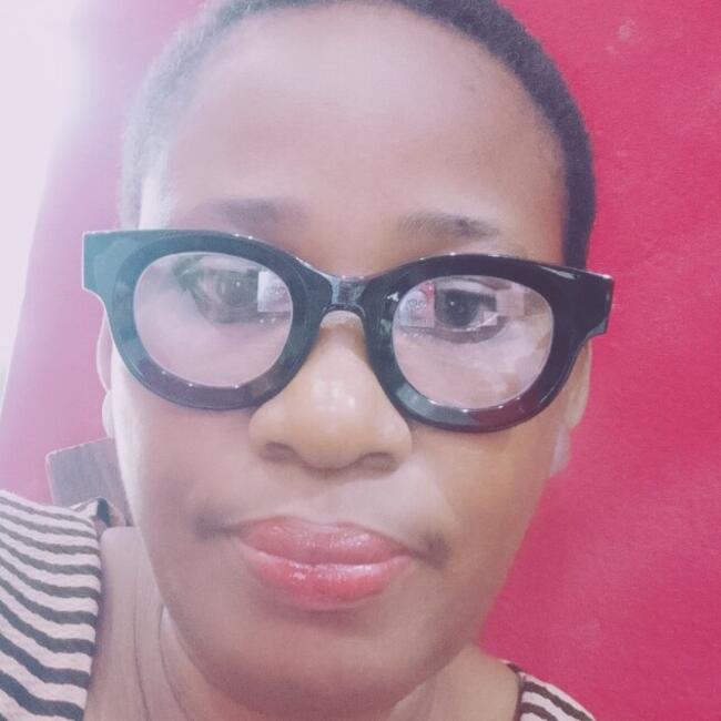 Babysitter in Port Harcourt: Debbie