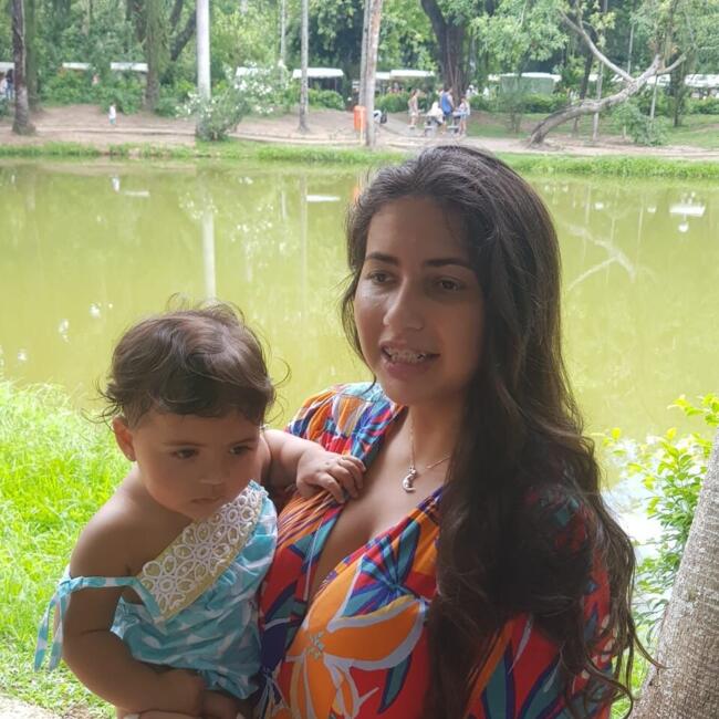 Babysitter in Niterói: Marcela