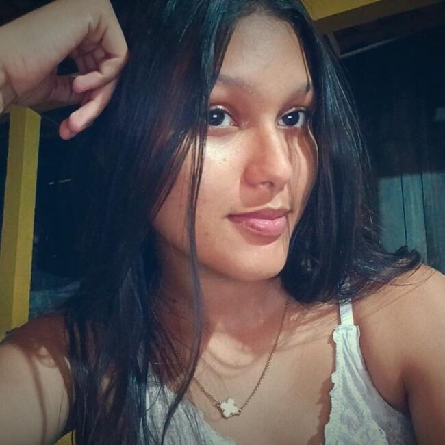 Babá em Aparecida de Goiânia: Geovana