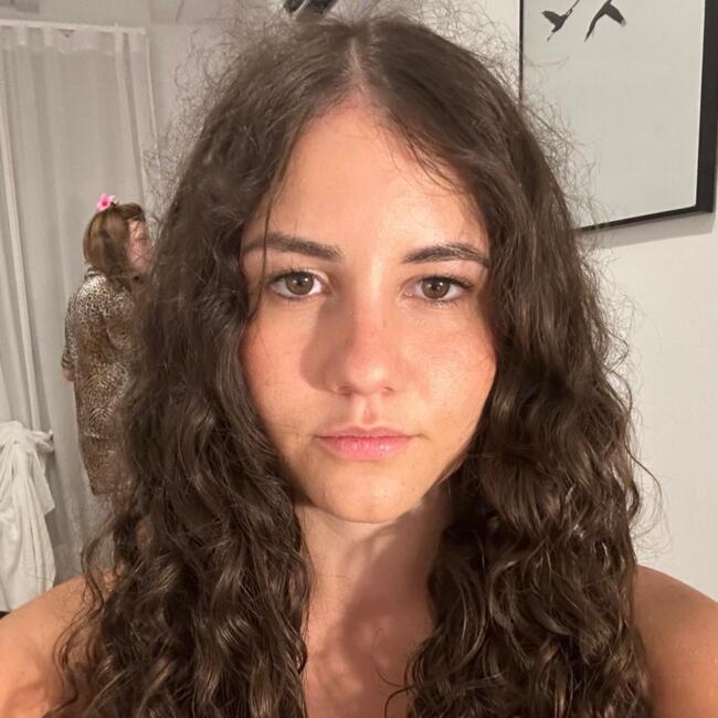 Babysitter in Modena: Emanuela