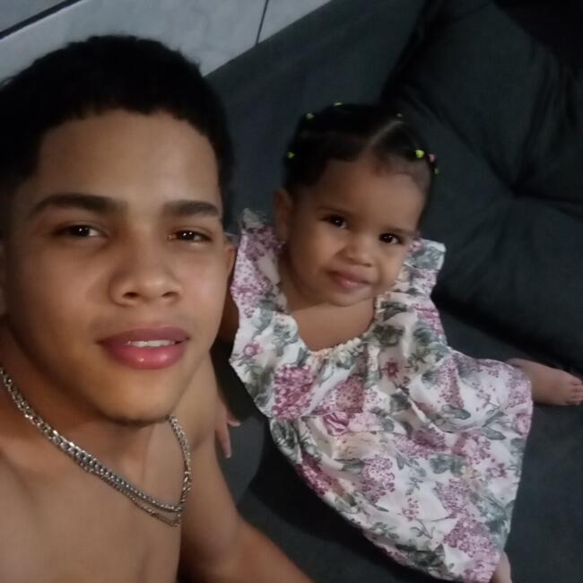 Babysitting job in Goiânia: Ginnarys