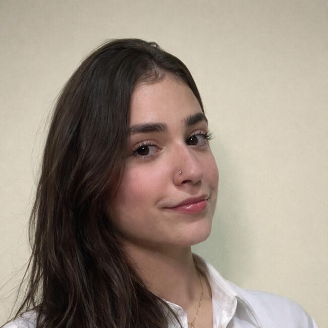 Babá em Arcoverde: Livia