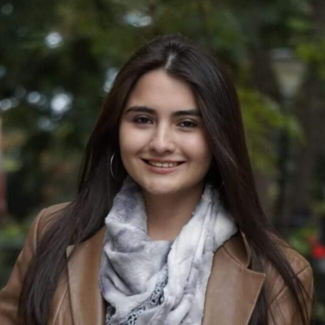 Babysitter in Salta: Gianina