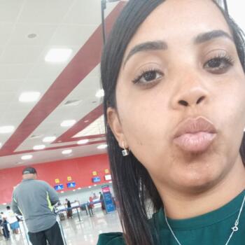 Babysitter in Palhoça: Arletis