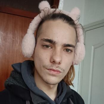 Babysitter Zevenaar: Theo