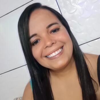 Babá em Ribeirão das Neves: Poliana