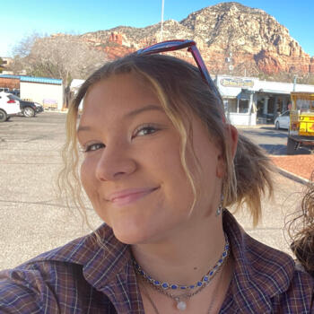 Babysitter in Menifee: Katie