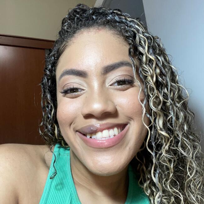 Babysitter in Salvador: Elen Vitória