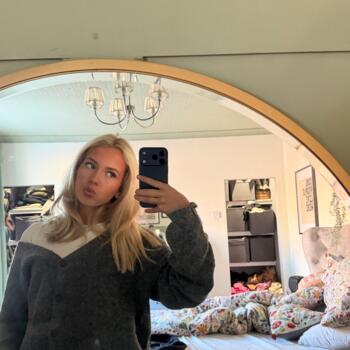 Babysitter in Kettering: Maisie