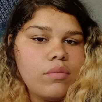 Babysitter in Lakeway: Jazmon