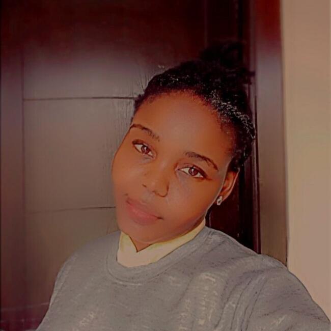 Babysitter in Kampala: STELLA