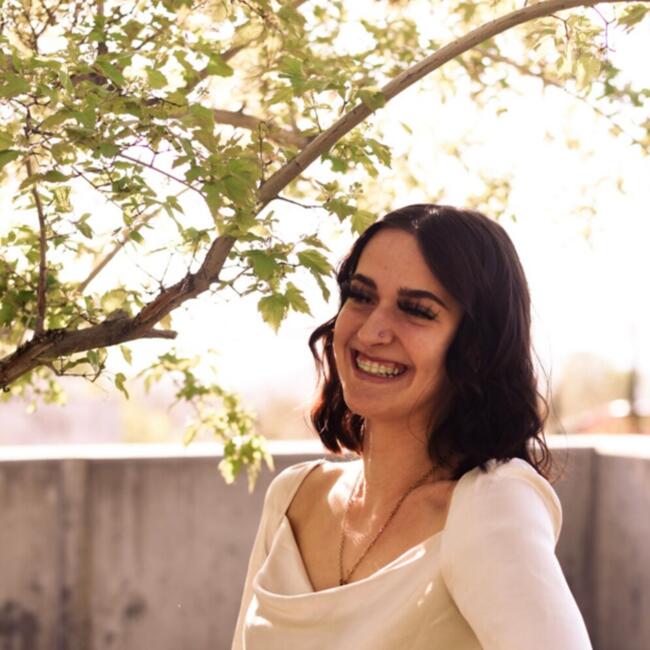 Babysitter in Sandy City: Jillian