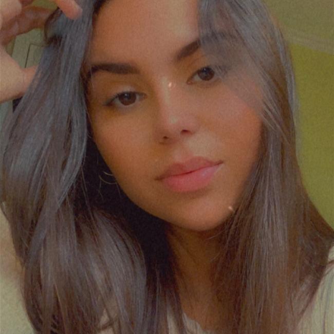 Baby-sitter in Toronto: Claudia
