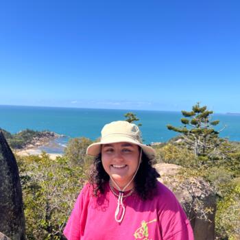 Babysitter Sunshine Coast: Morgane