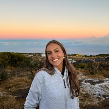 Babysitter in Almada: Marion