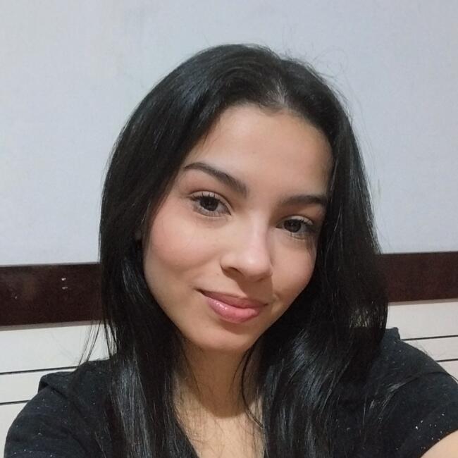 Babysitter in Pinhais: Raiane