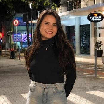 Babysitter in Blumenau: Rafaelly
