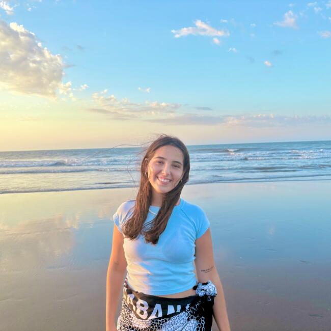 Niñera en Bahía Blanca: Priscila