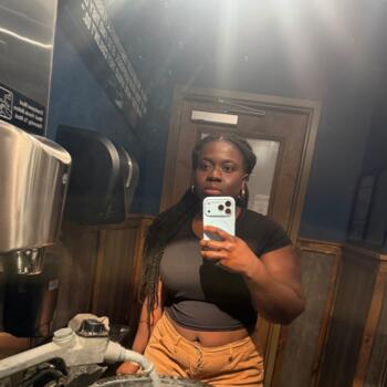 Babysitter in Selden: Kristy Ornely