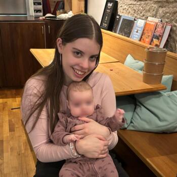 Babysitter Zurich: Anna