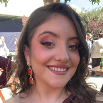 Babysitter in Villena: Laura