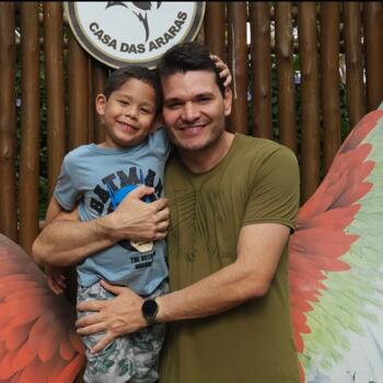 Emprego de babá em Maringá: emprego de babá Elton