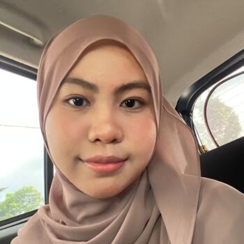 Pengasuh di Shah Alam: Hana